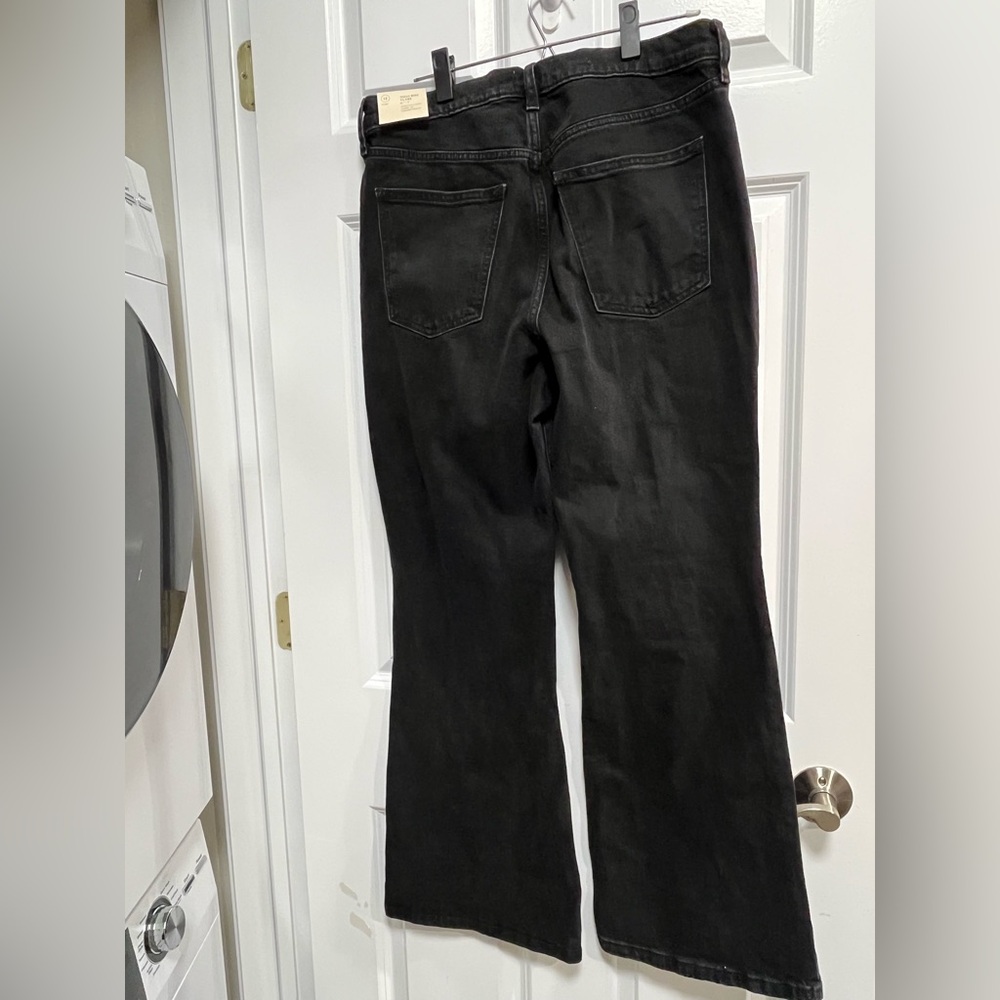 Universal Thread Black Flare & Wide Leg Jeans - Picture 4 of 8